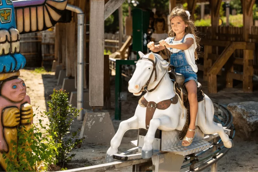 Happy Horse Track Ride